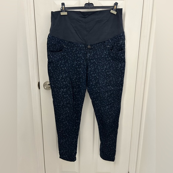 Thyme Maternity Dark Floral Jeans/Leggings, Sz XL - Picture 1 of 7